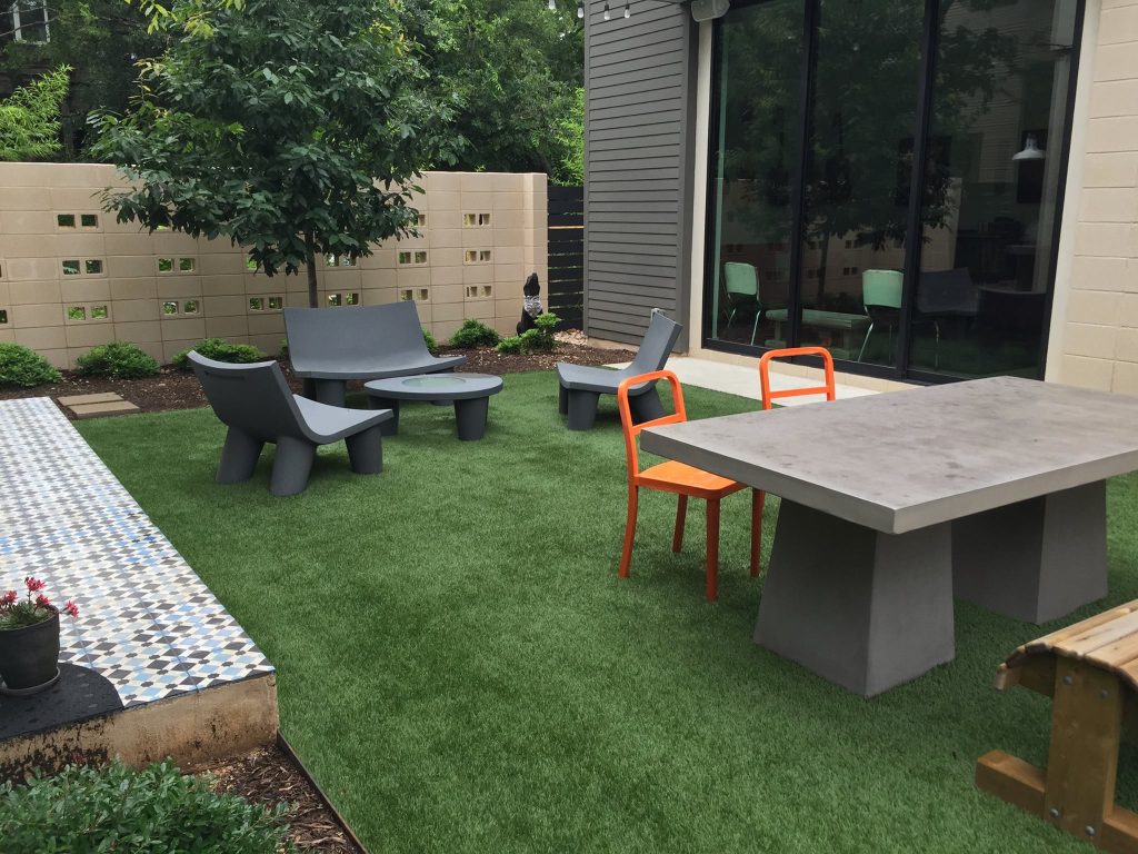 Artificial Grass- A Low-Maintenance Green Space