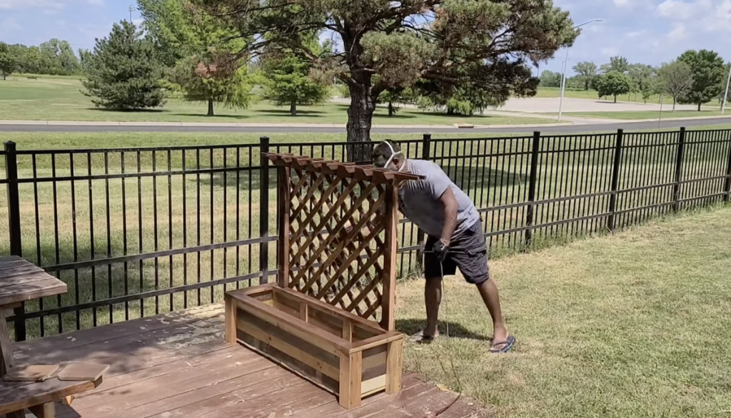 Raised Garden Box with Modern Trellis Design