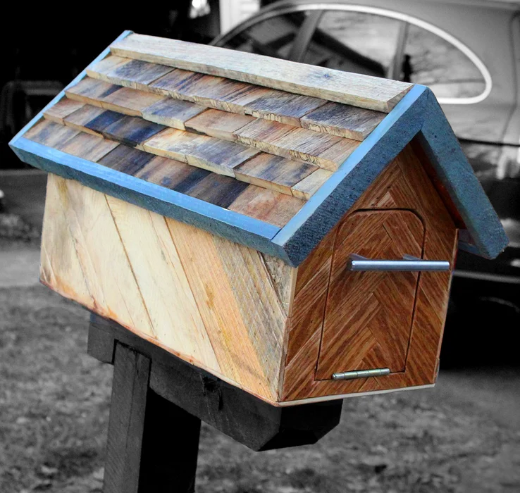 Reclaimed Wood Mailbox