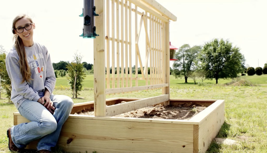 Simple Raised Garden Bed with Trellis Attachment