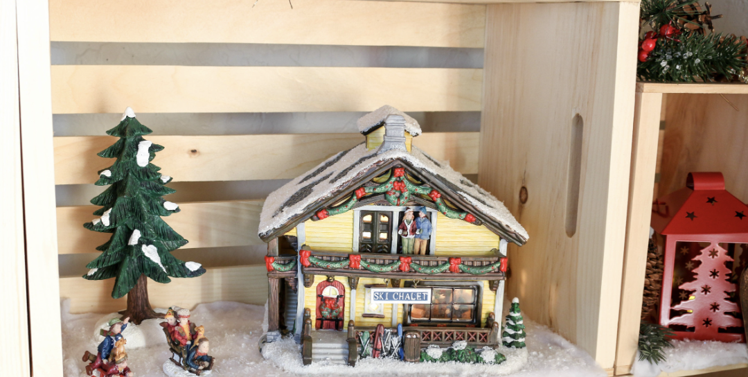 29 Creative DIY Christmas Village Display Ideas - Northern Feeling