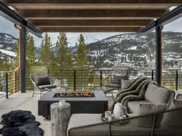 Transforming Outdoor Living Spaces into Luxurious Retreats
