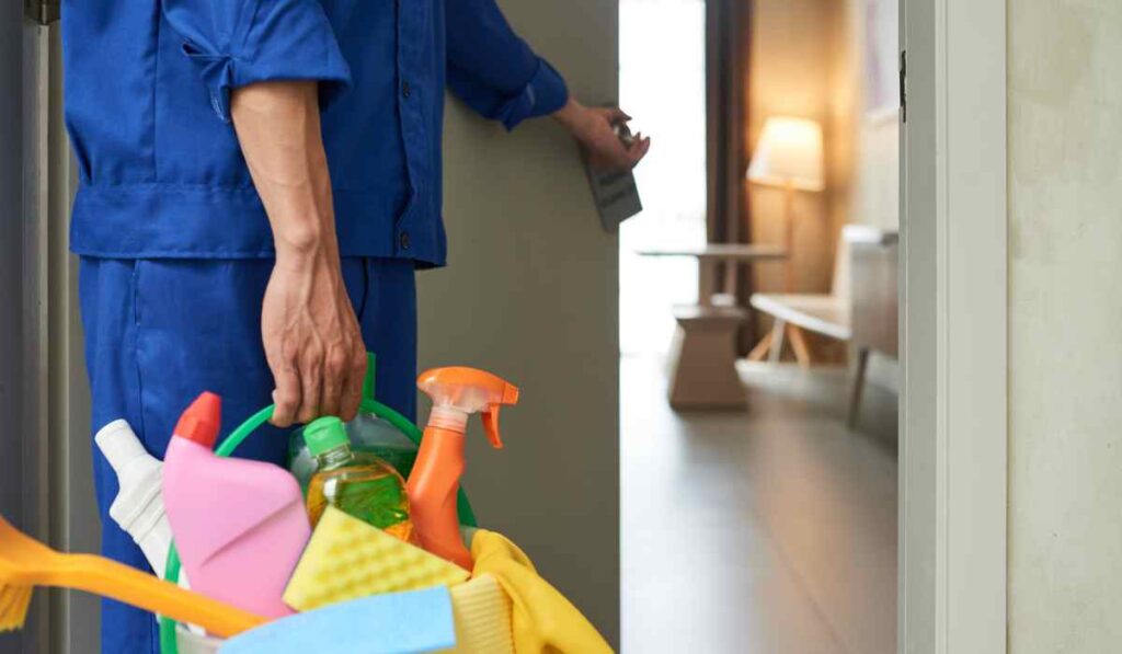 Factors Influencing the Cost of Home Cleaning Services in Dallas