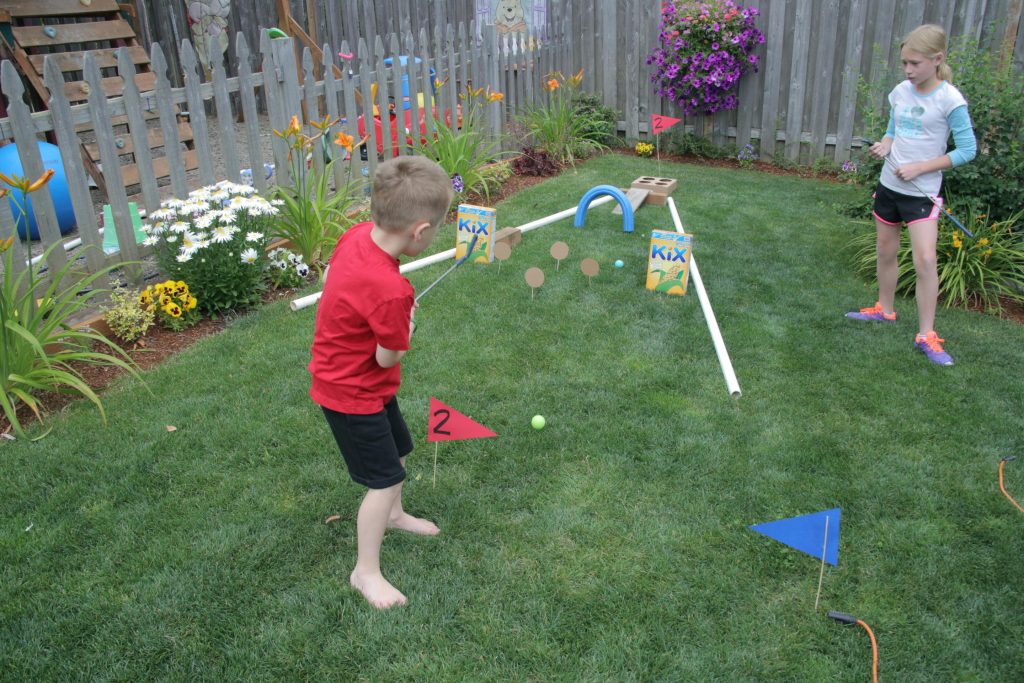 Setting Up a Mini Golf Course