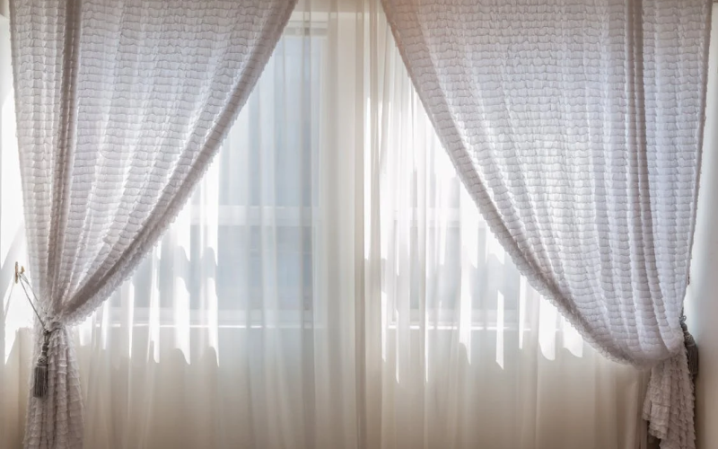 How to Make Curtains Look Expensive: Custom Look for Cheap