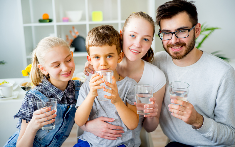 What Is the Difference Between Filtered Water and Bottled Water?