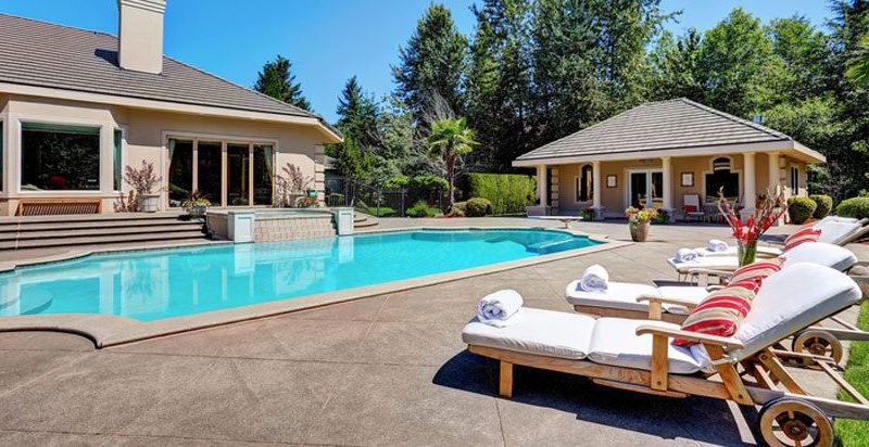 How Your Pool Can Be Your Family’s Summer Retreat