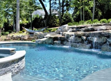 The Pool Water Features You Need This Summer