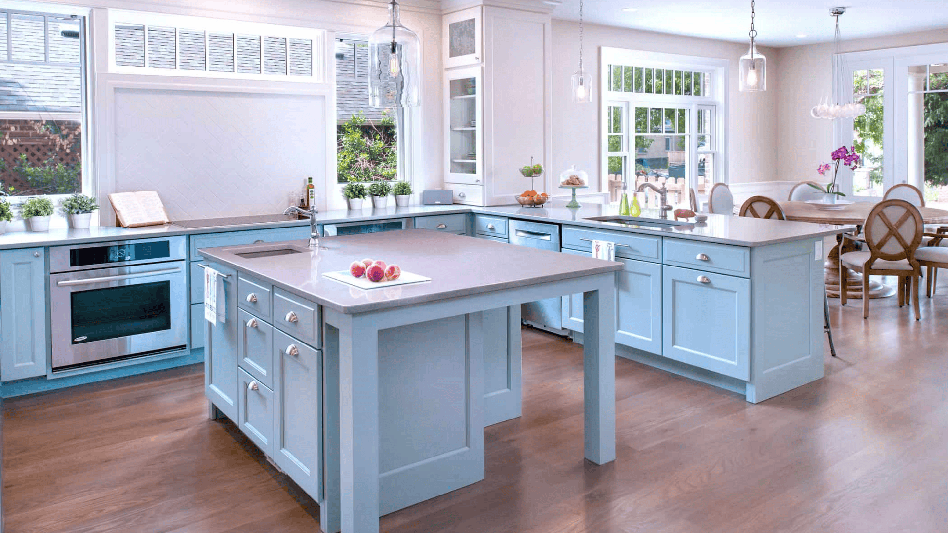 A-Furniture_and_Decor