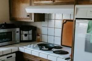 Where Can I Buy Quiet Under-Cabinet Range Hoods? 10 Options