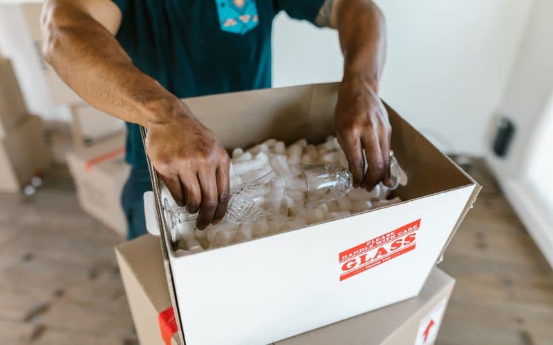 Choosing the Right Shipping Method for Bulky Items: 3 Tips
